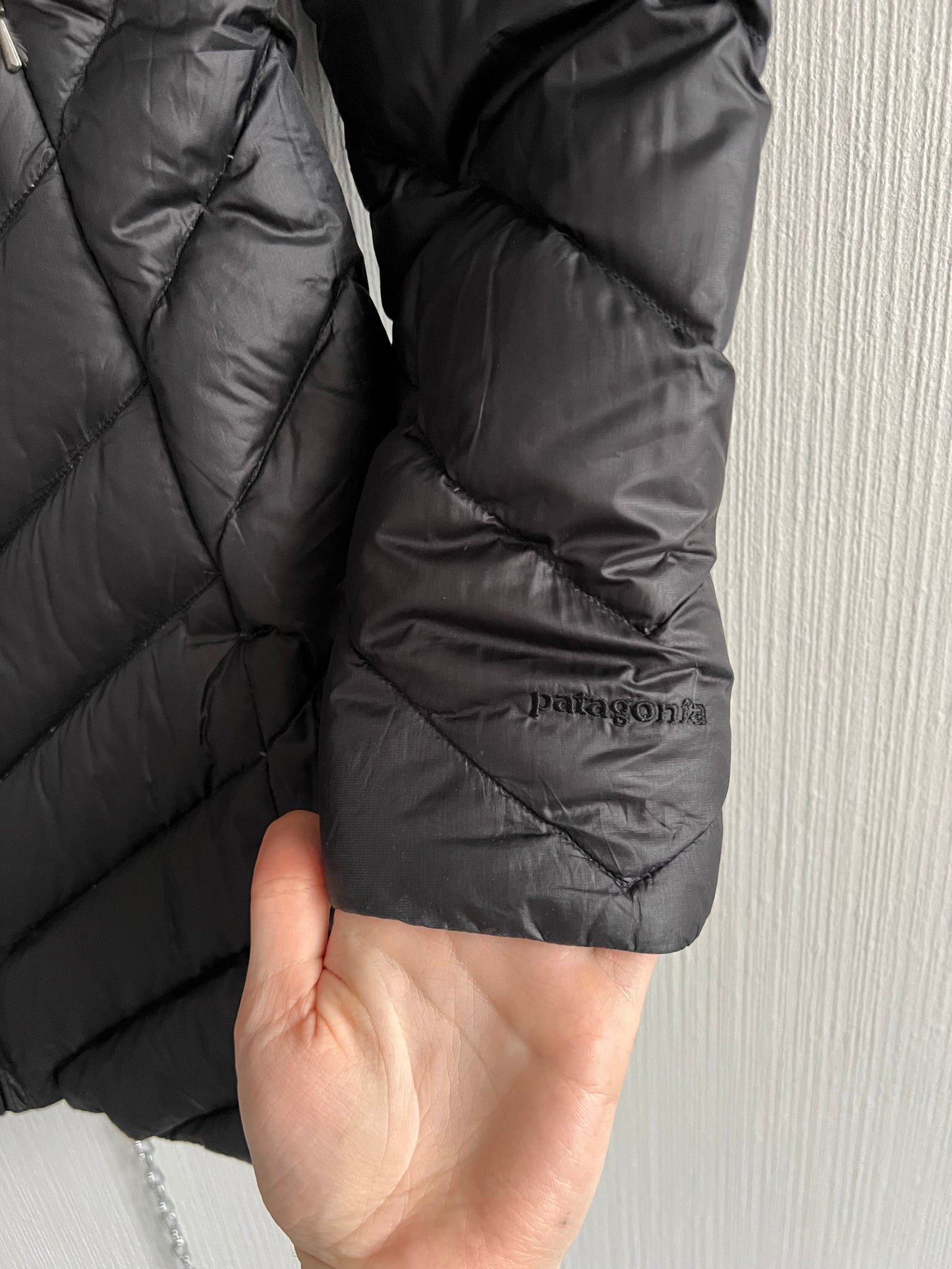 Patagonia Tres Black Down Jacket Womens Parka