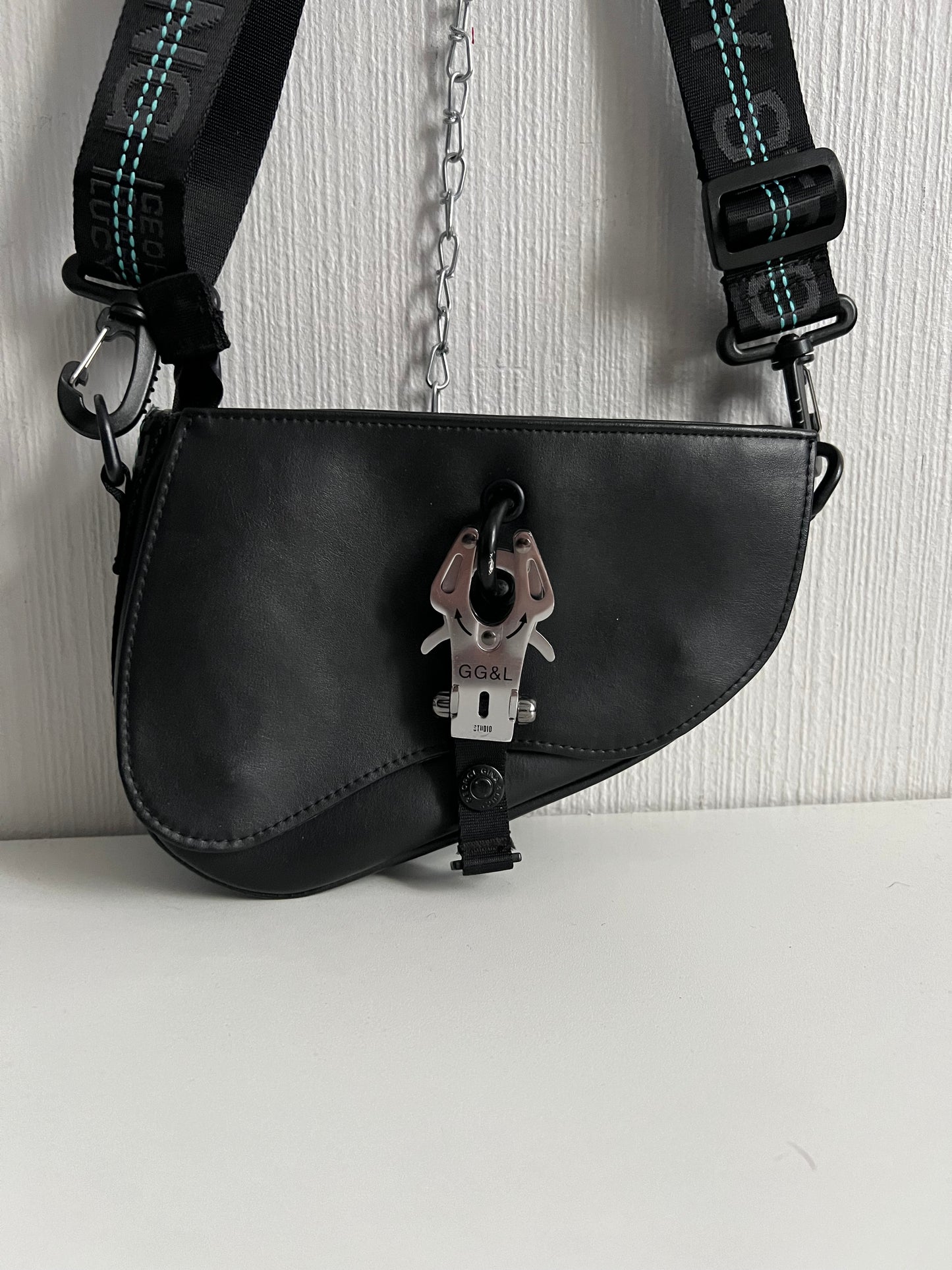 George Gina & Lucy 6 Shooter Black Womens Bag