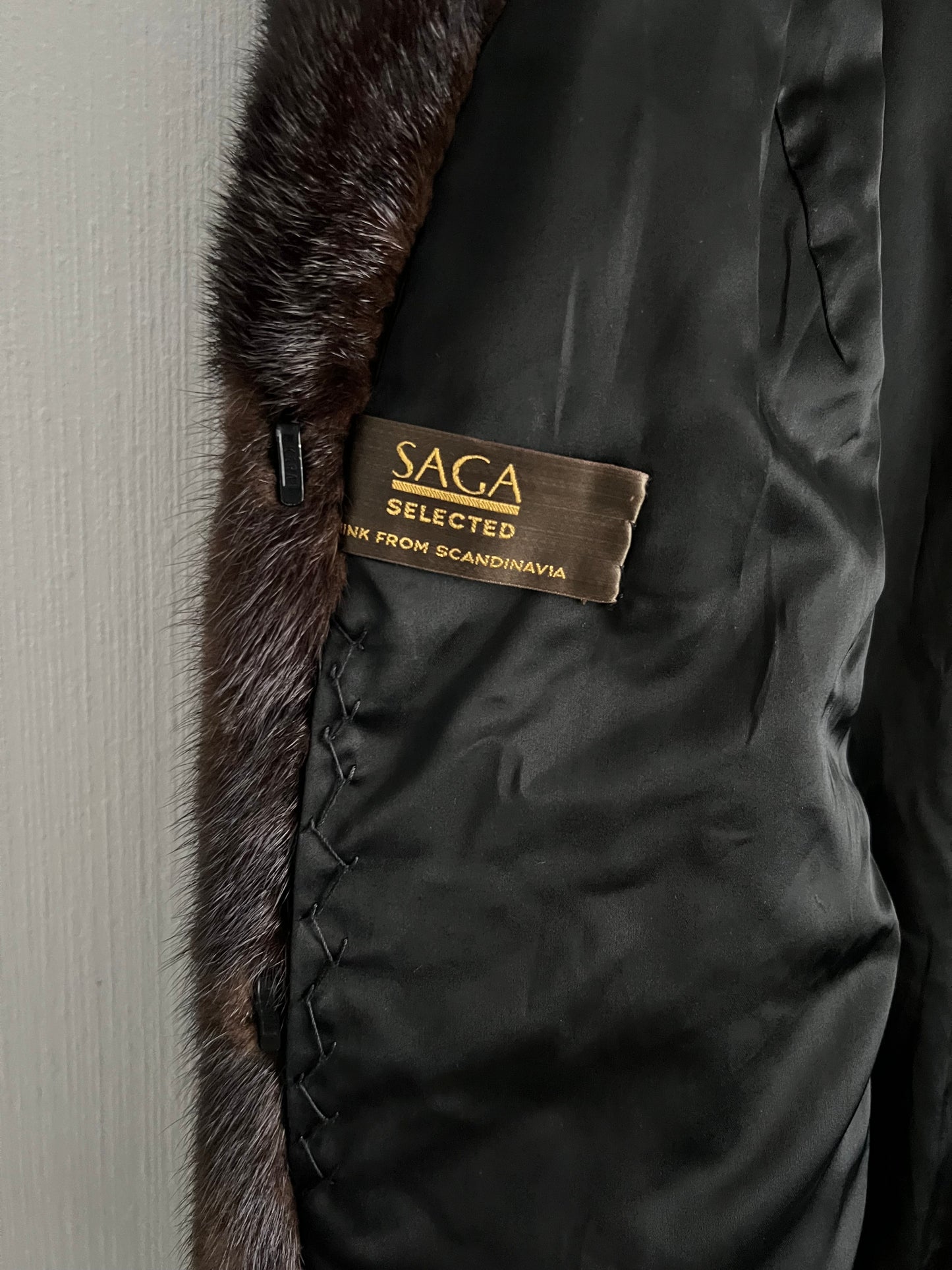 Saga Furs Mink Coat Auto Lady Short Jacket