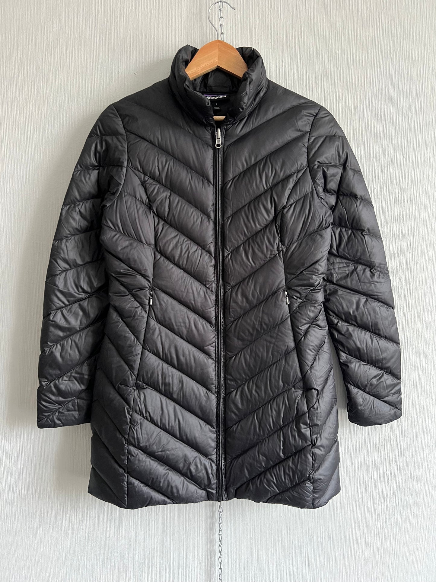 Patagonia Tres Black Down Jacket Womens Parka