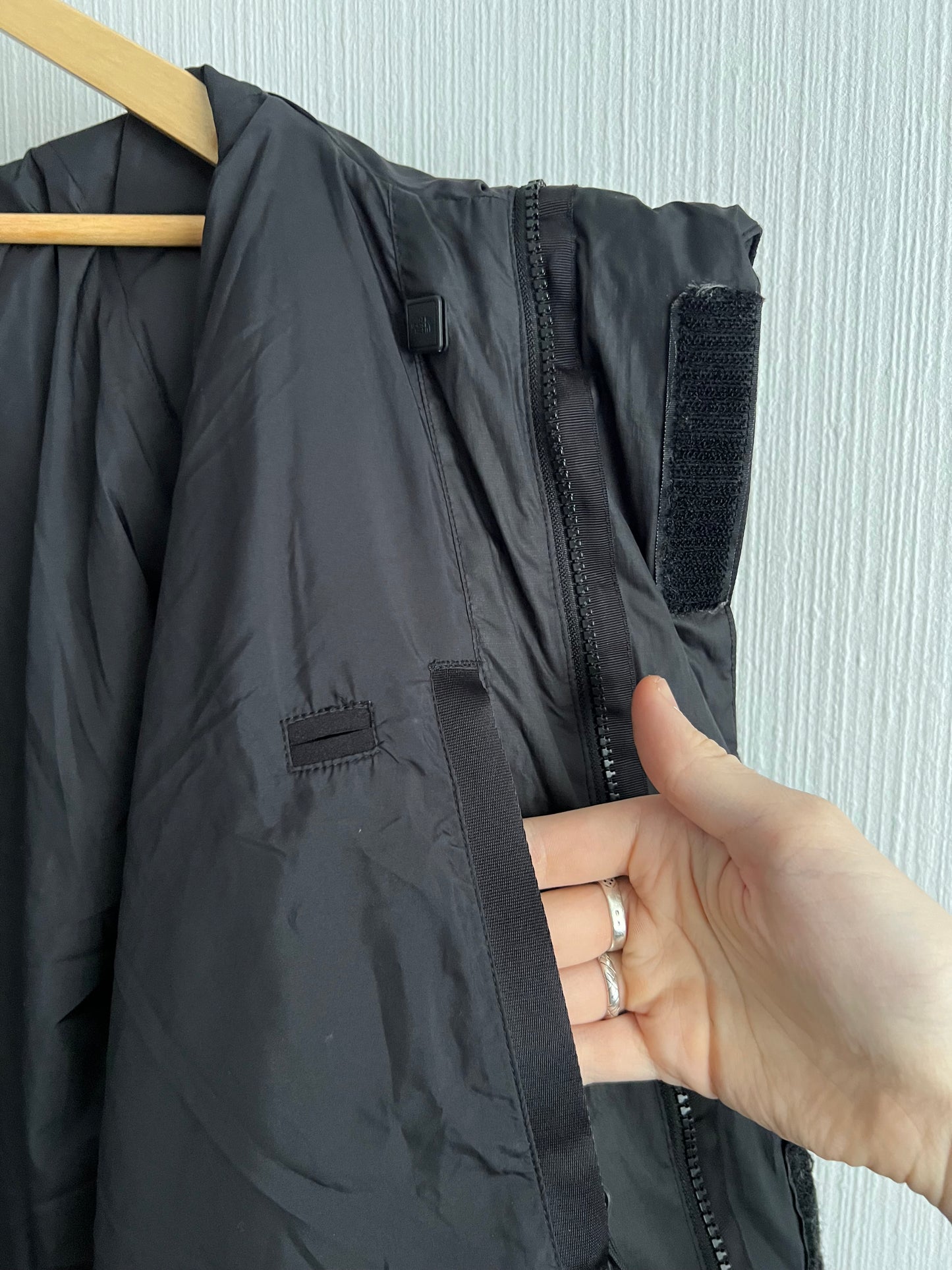 The North Face 550 Down Puffer Black Jacket