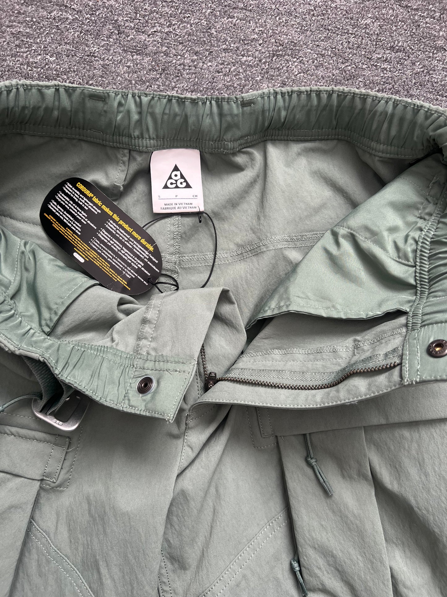 Nike ACG Smith Summit Cargo Pants