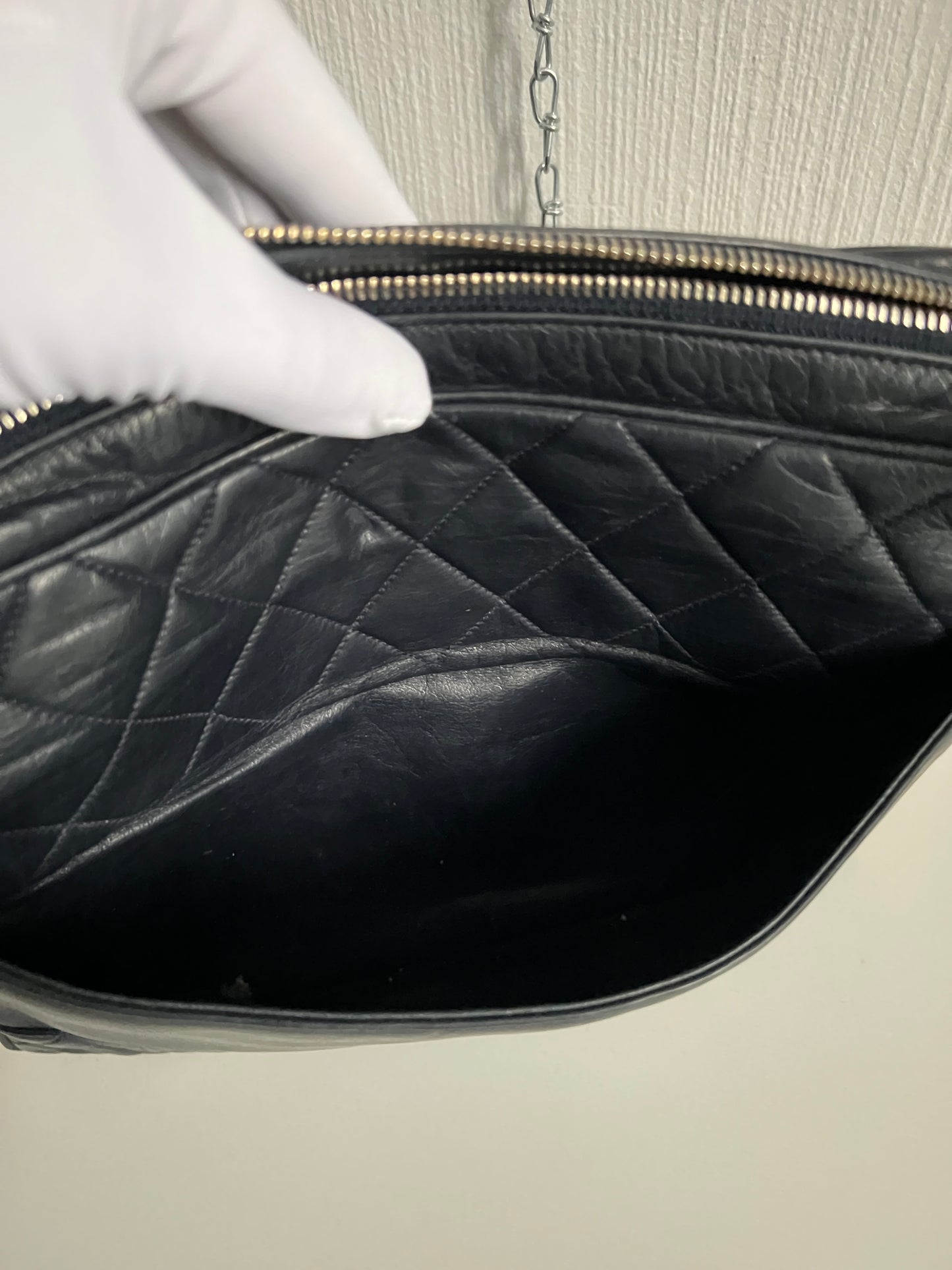 Chanel Vintage 1991 Diamond-Quilted Shoulder Bag