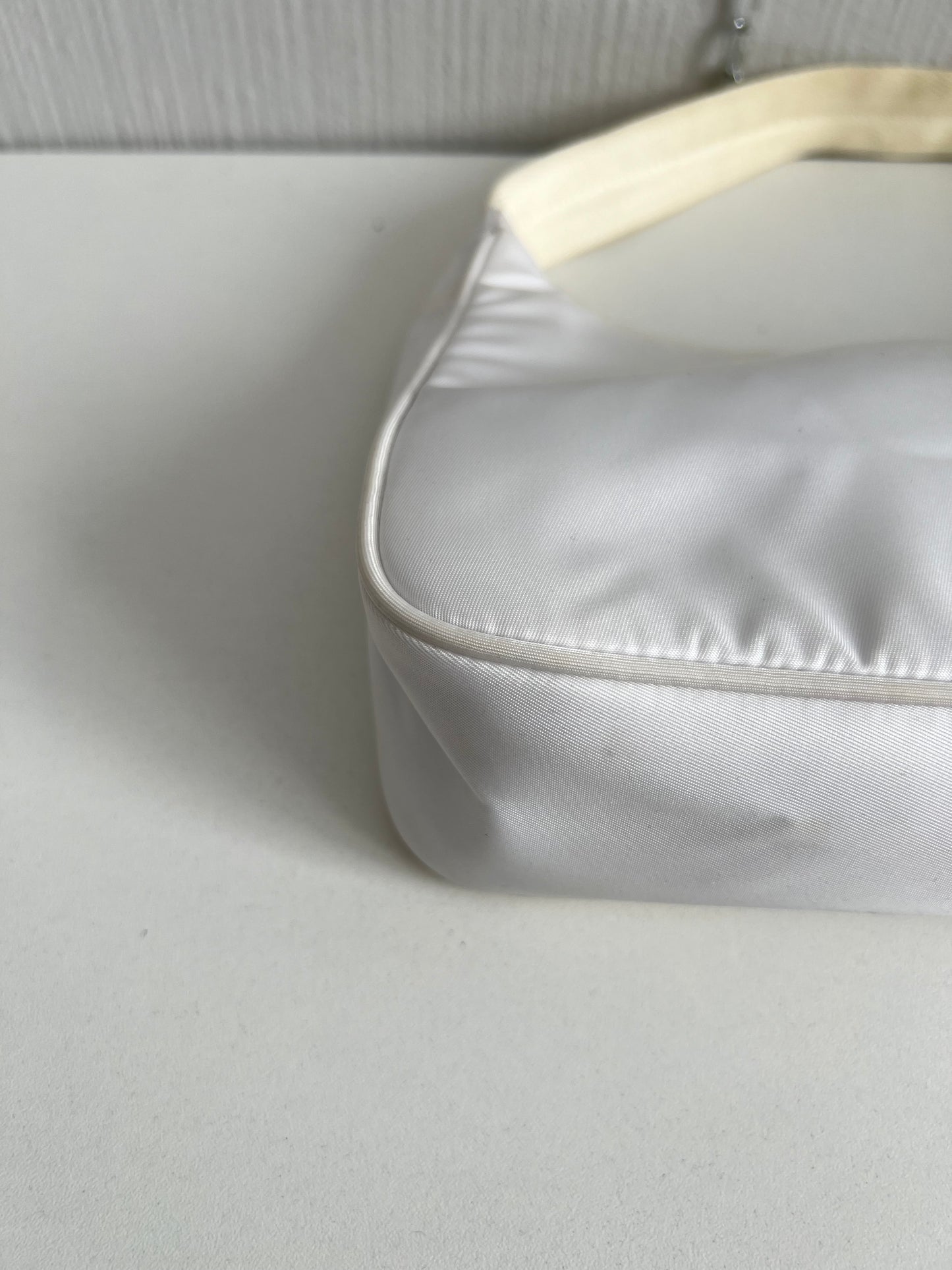 Prada Re-Edition 2000 White Shoulder Bag