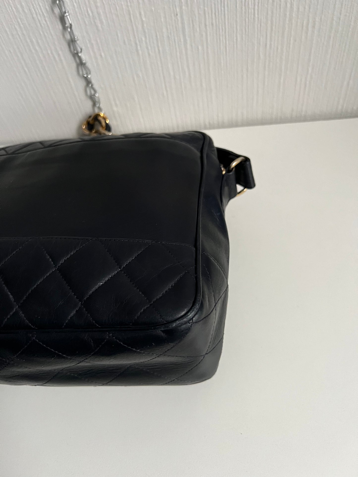 Chanel Vintage 1991 Diamond-Quilted Shoulder Bag