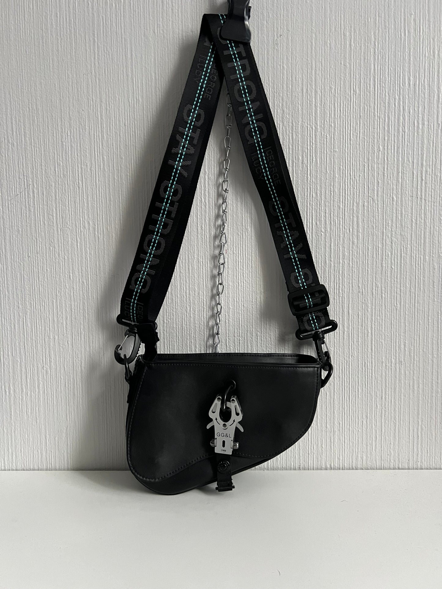 George Gina & Lucy 6 Shooter Black Womens Bag