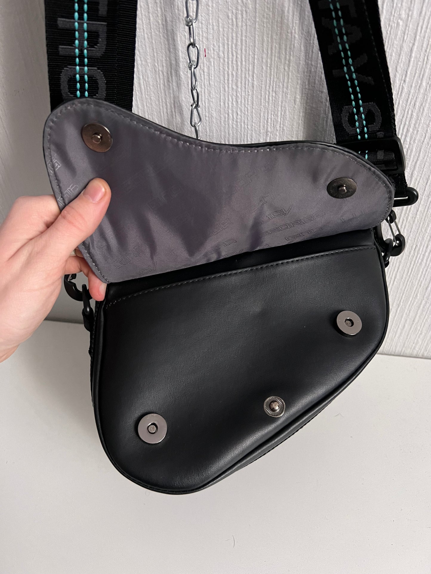George Gina & Lucy 6 Shooter Black Womens Bag