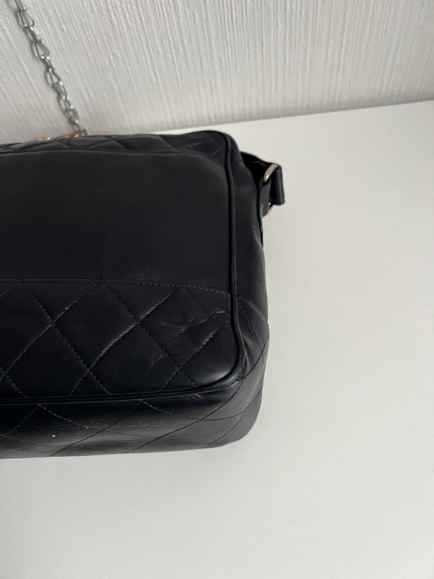 Chanel Vintage 1991 Diamond-Quilted Shoulder Bag
