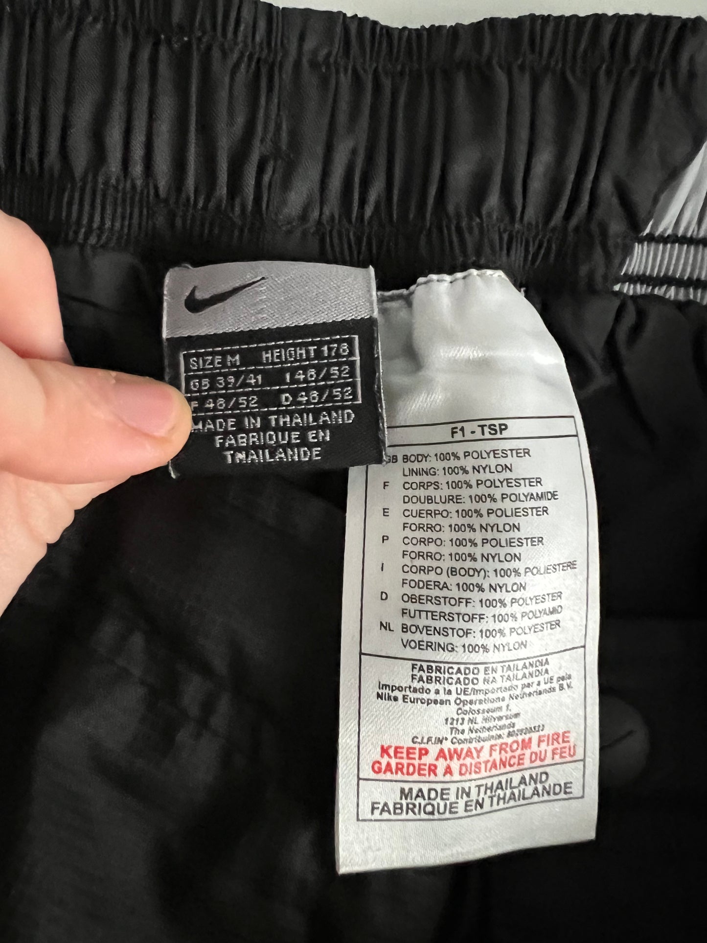Nike TN+ Hexagon Men’s Track Pants