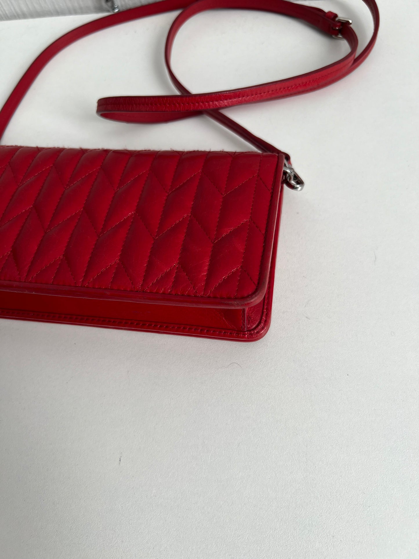 Miu Miu Clutch Crossbody Matelasse Quilted Red Leather Clutch Bag with Removable Crossbody Strap