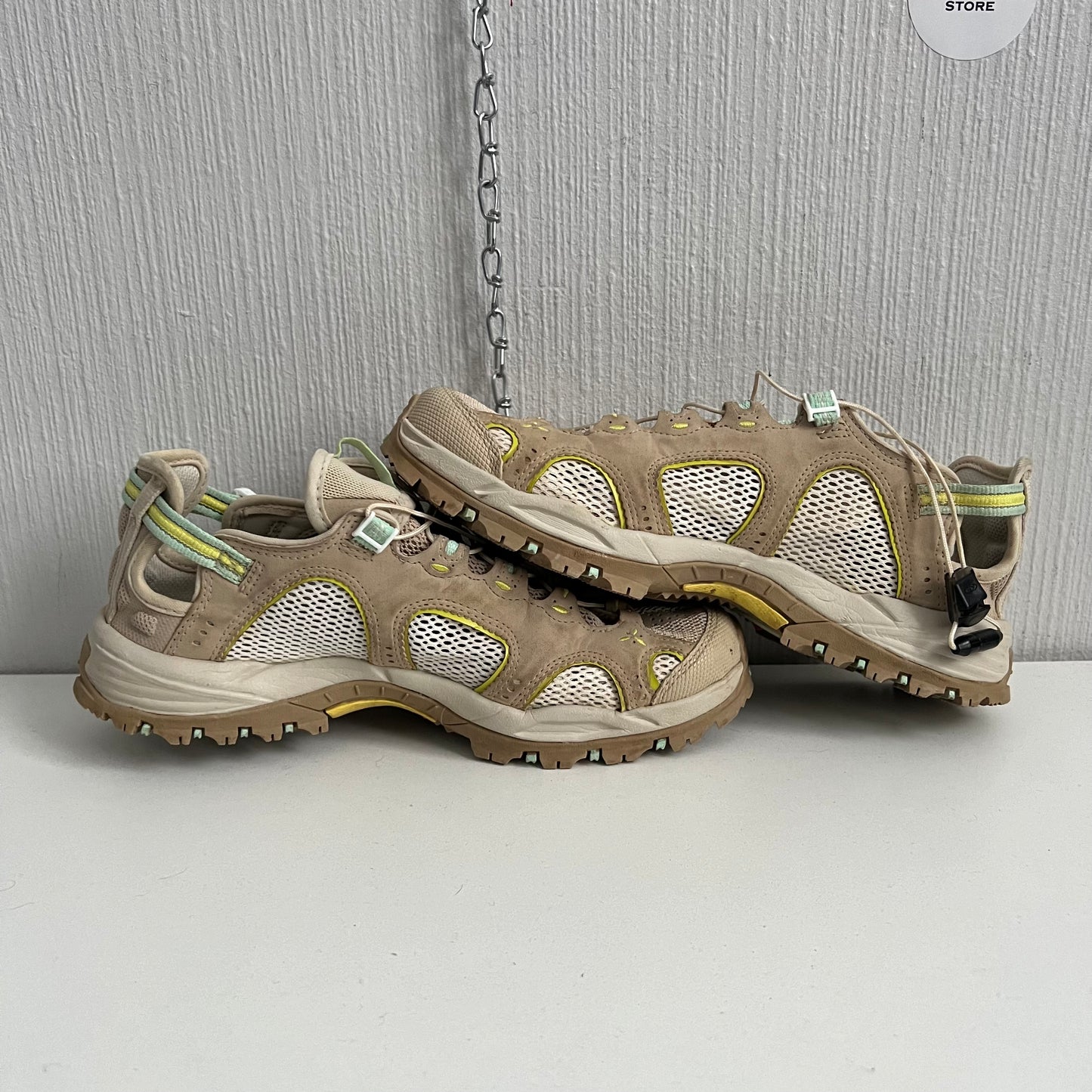 Salomon Vintage Women’s Sandals in Sand