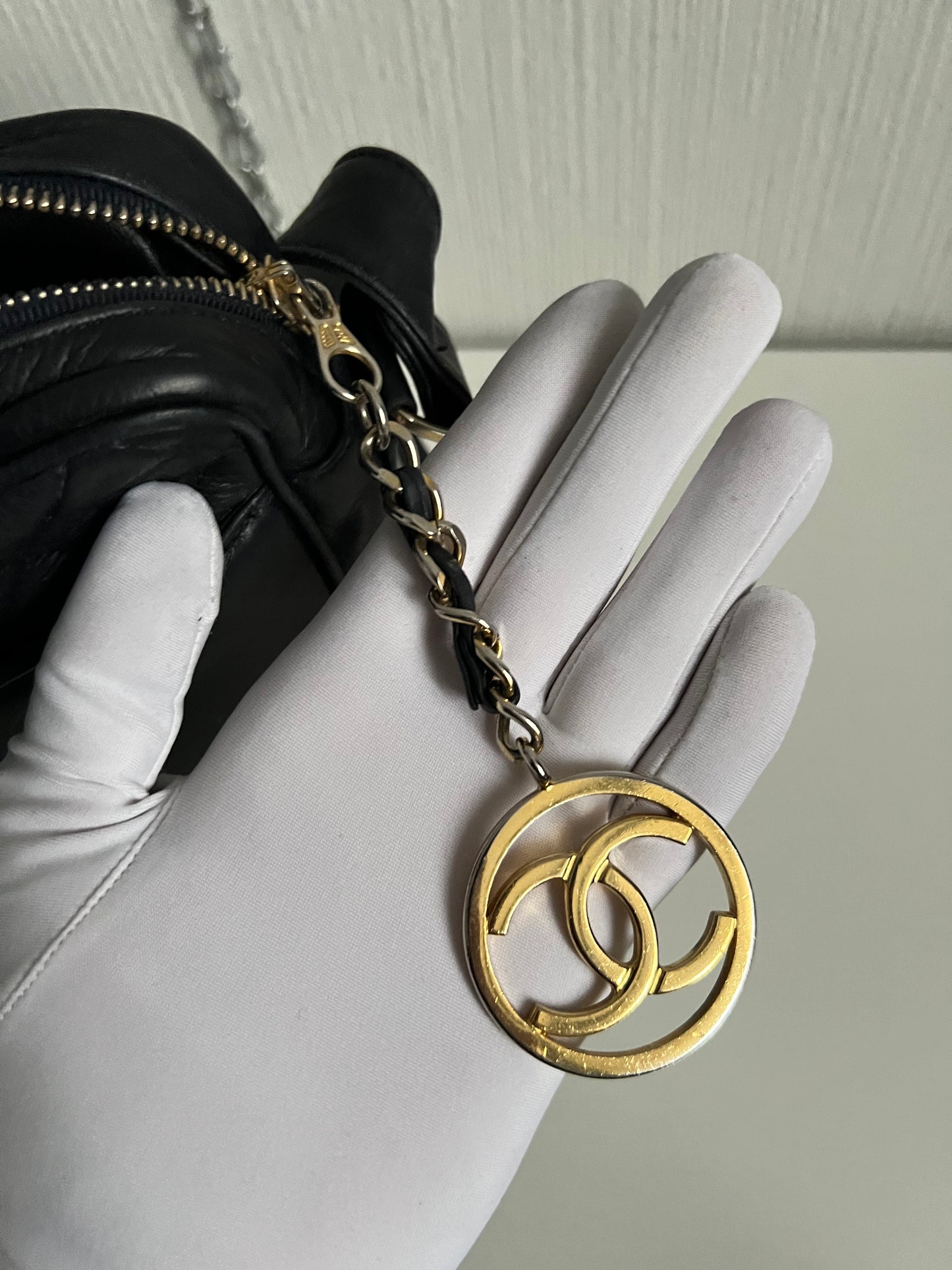 Chanel Vintage 1991 Diamond-Quilted Shoulder Bag
