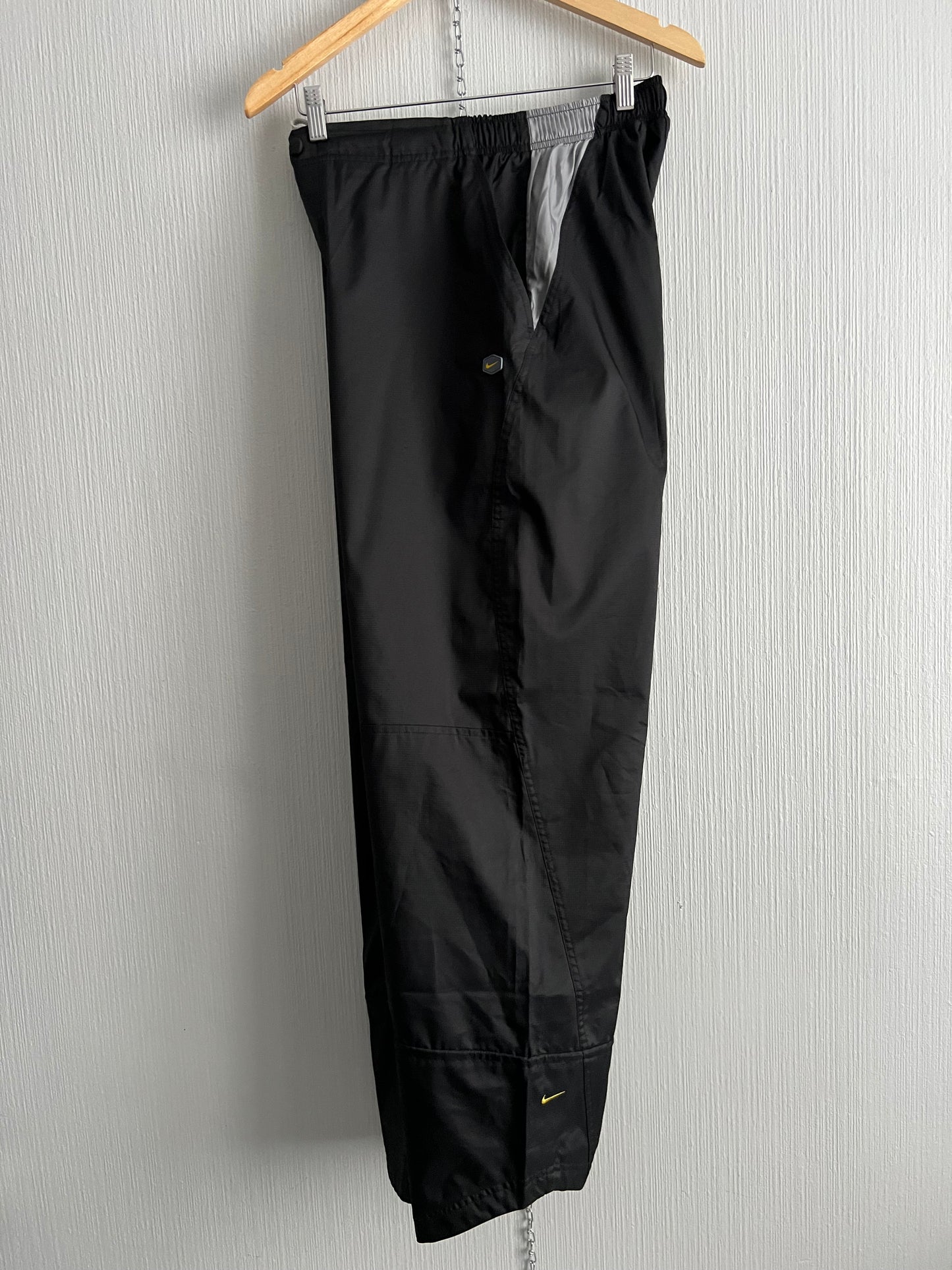 Nike TN+ Hexagon Men’s Track Pants