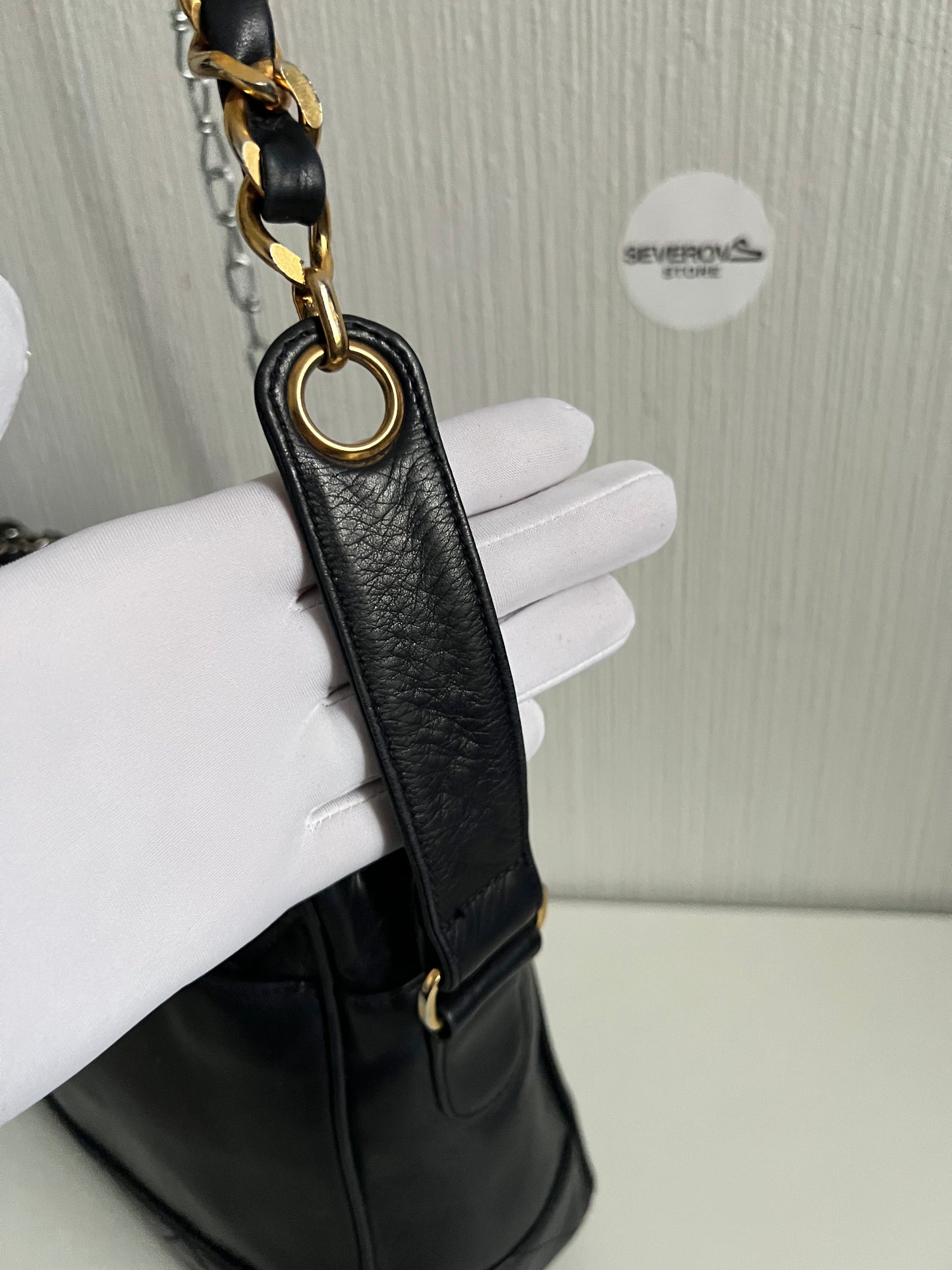 Chanel Vintage 1991 Diamond-Quilted Shoulder Bag