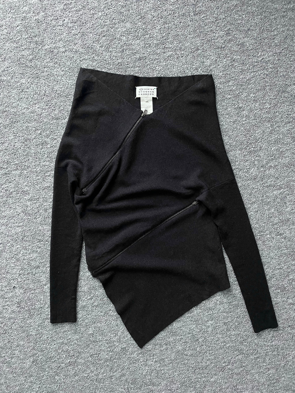 Maison Martin Margiela Line 1 Dark Grey Spiral Zipper Jumper – Fall 2012