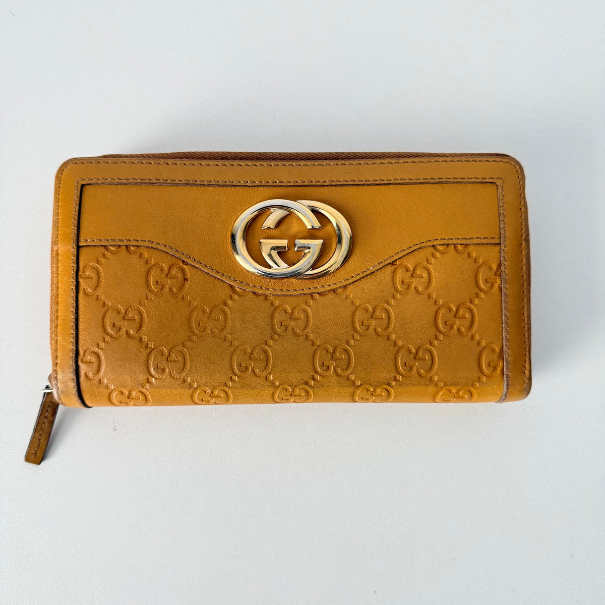 Gucci Sukey Interlocking GG Long Leather Wallet