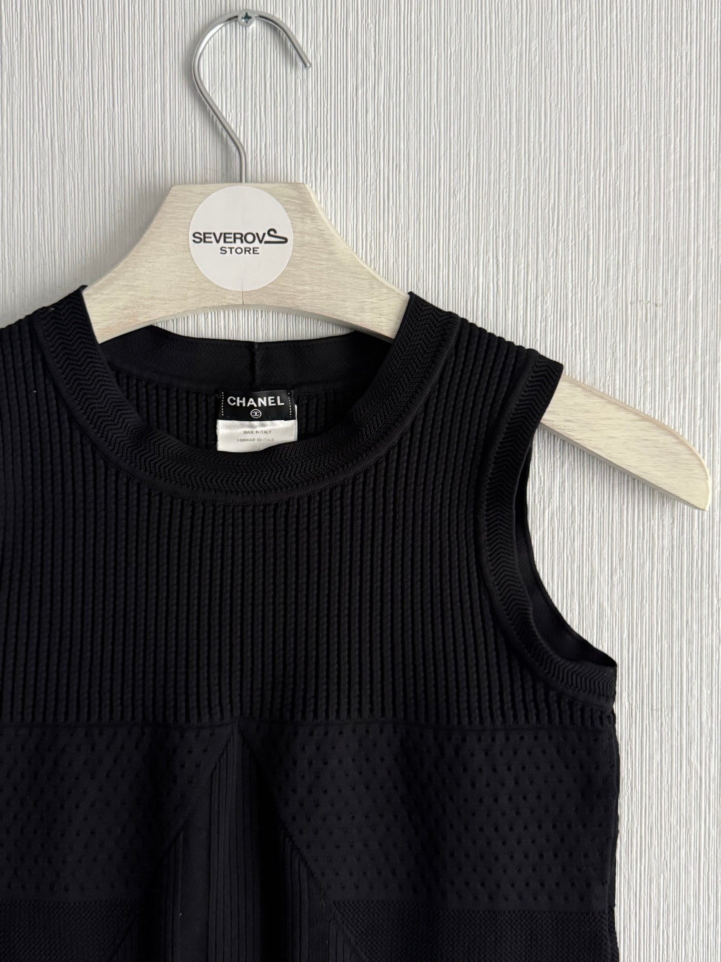 Chanel FW14 Knit Sleeveless Jumper in Black