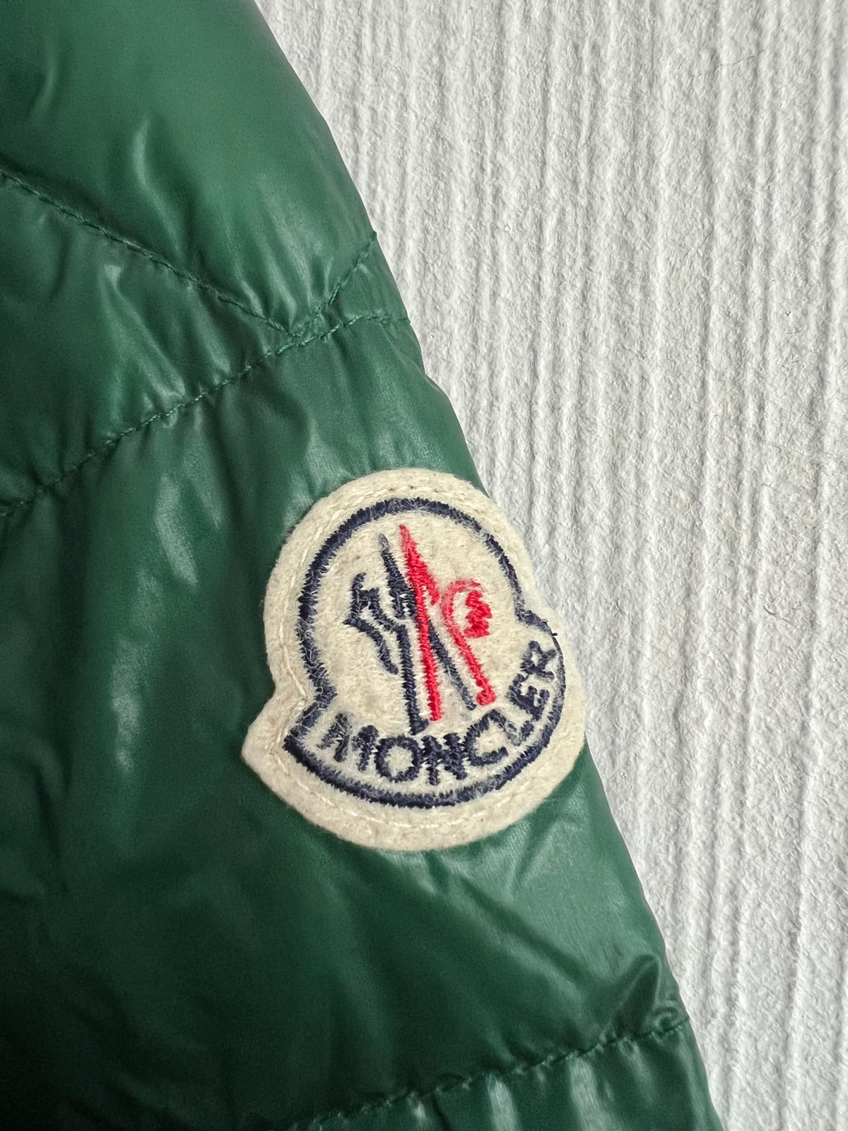 Moncler Acorus Mens Light Down Jacket