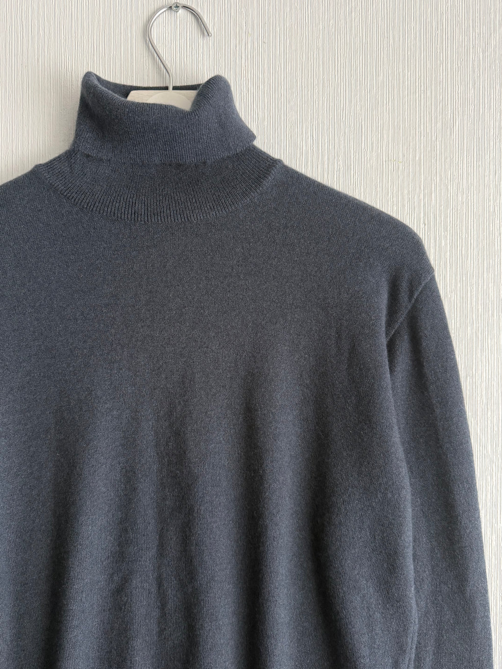 Brunello Cucinelli Navy Cashmere Womens Turtleneck Sweater