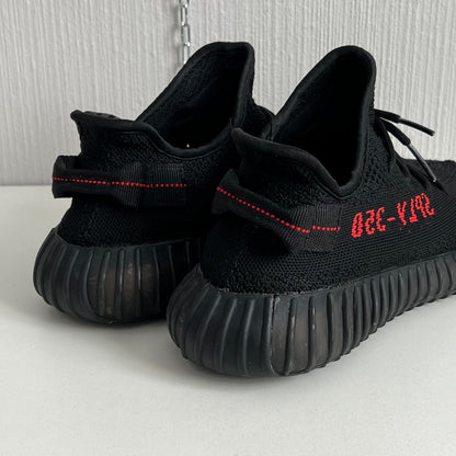 Adidas Yeezy Boost 350 V2
Black Red
