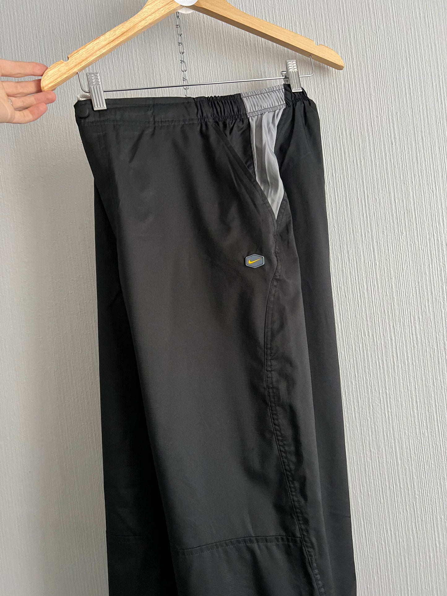 Nike TN+ Hexagon Men’s Track Pants