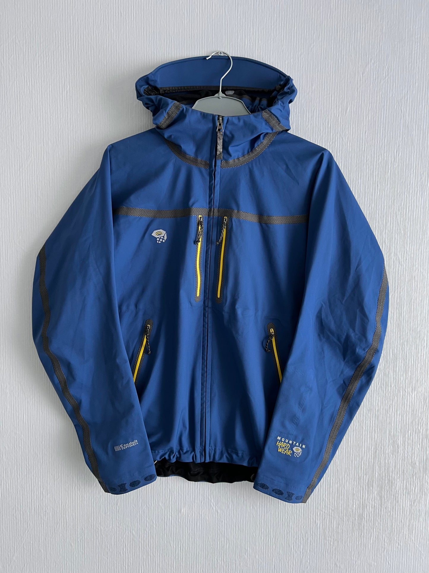 Mountain Hardware 2000s Vintage Taped Seam Conduit Jacket