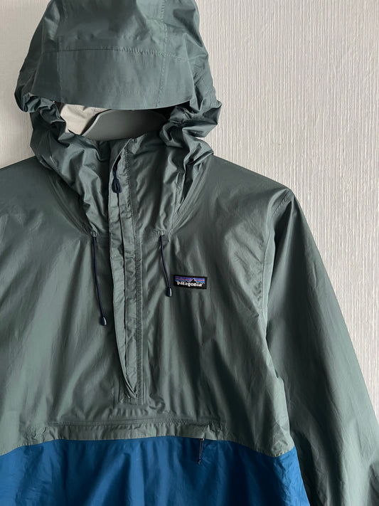 Patagonia Two-toned Torrentshell Pullover Waterproofed Jacket