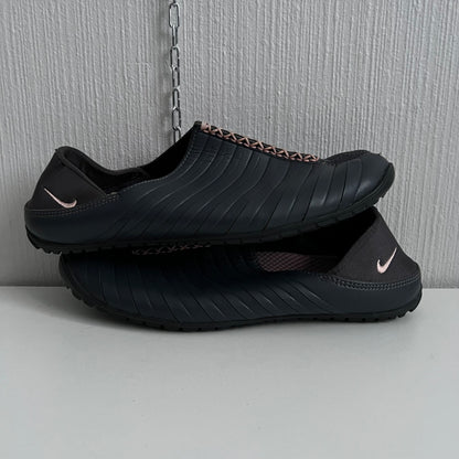 Nike 2006 kembali tabi style split toe sneakers