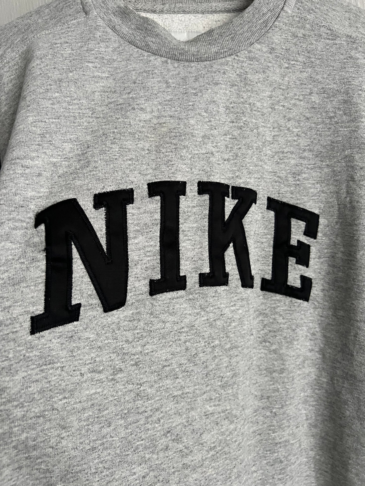 Nike Vintage 90s Nike Big Logo Grey Cotton Jumper — product photo