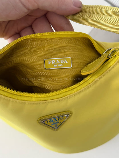 Prada Re-edition 2000 Nylon Shoulder Bag In Yellow