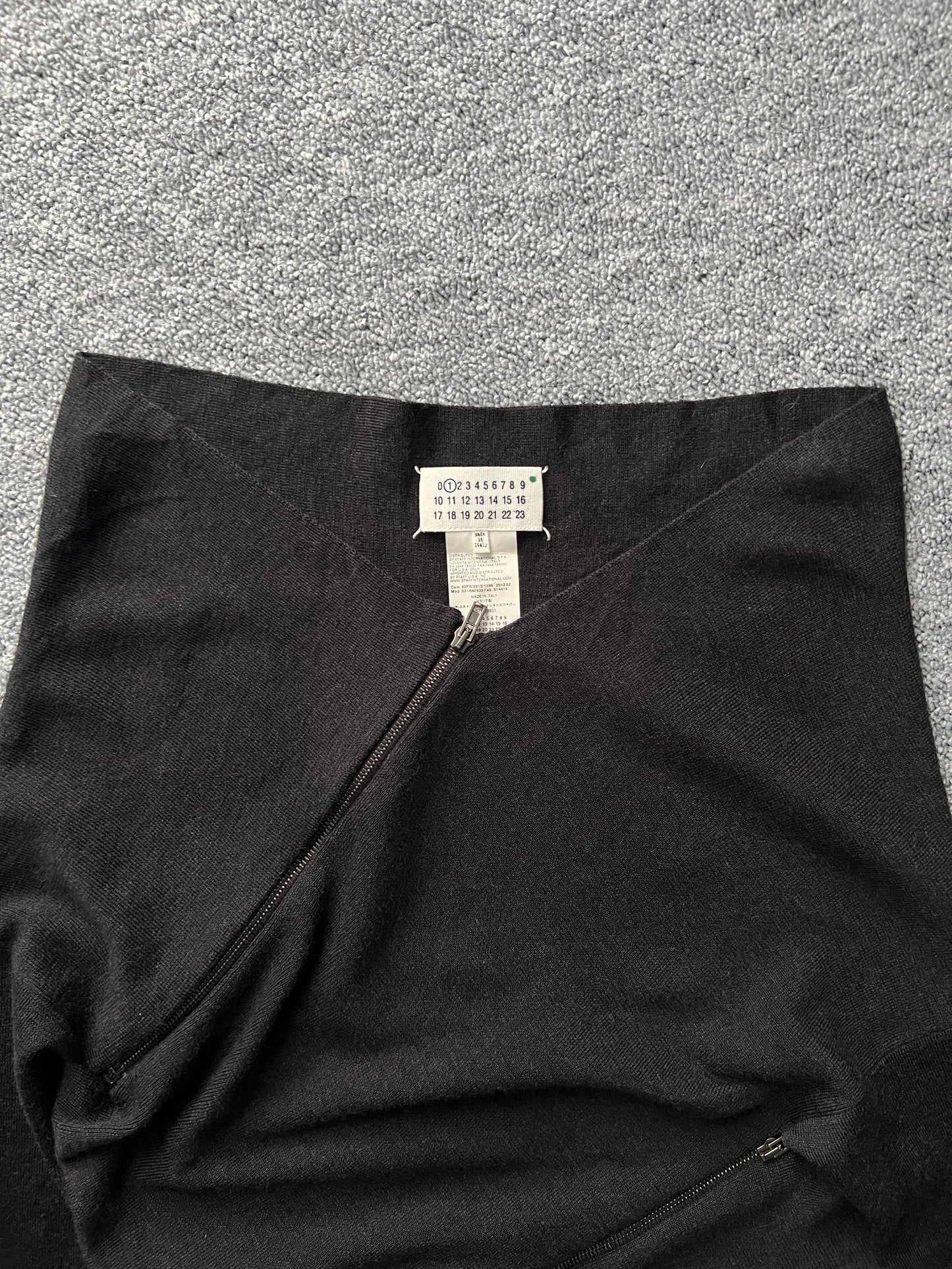 Maison Martin Margiela Line 1 Dark Grey Spiral Zipper Jumper – Fall 2012