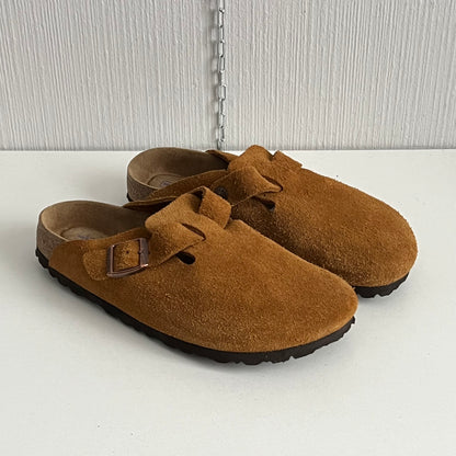 Birkenstock Boston Clogs in Mink Suede Mules