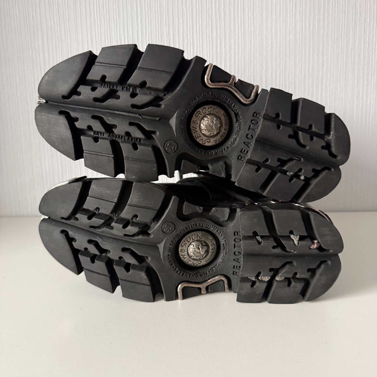 New Rock Women’s Leather Boots