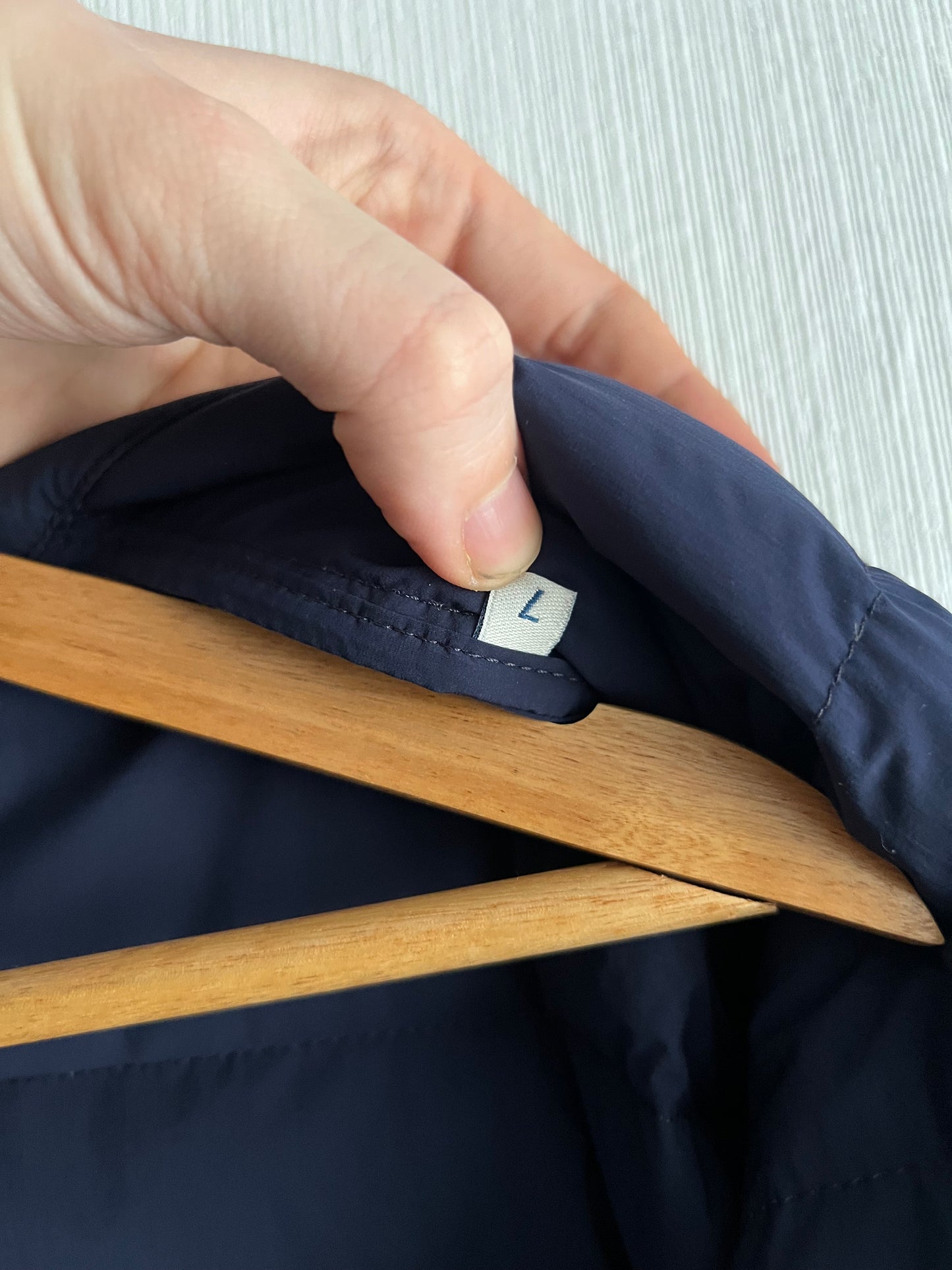 Moncler Acorus Mens Navy Light Down Jacket