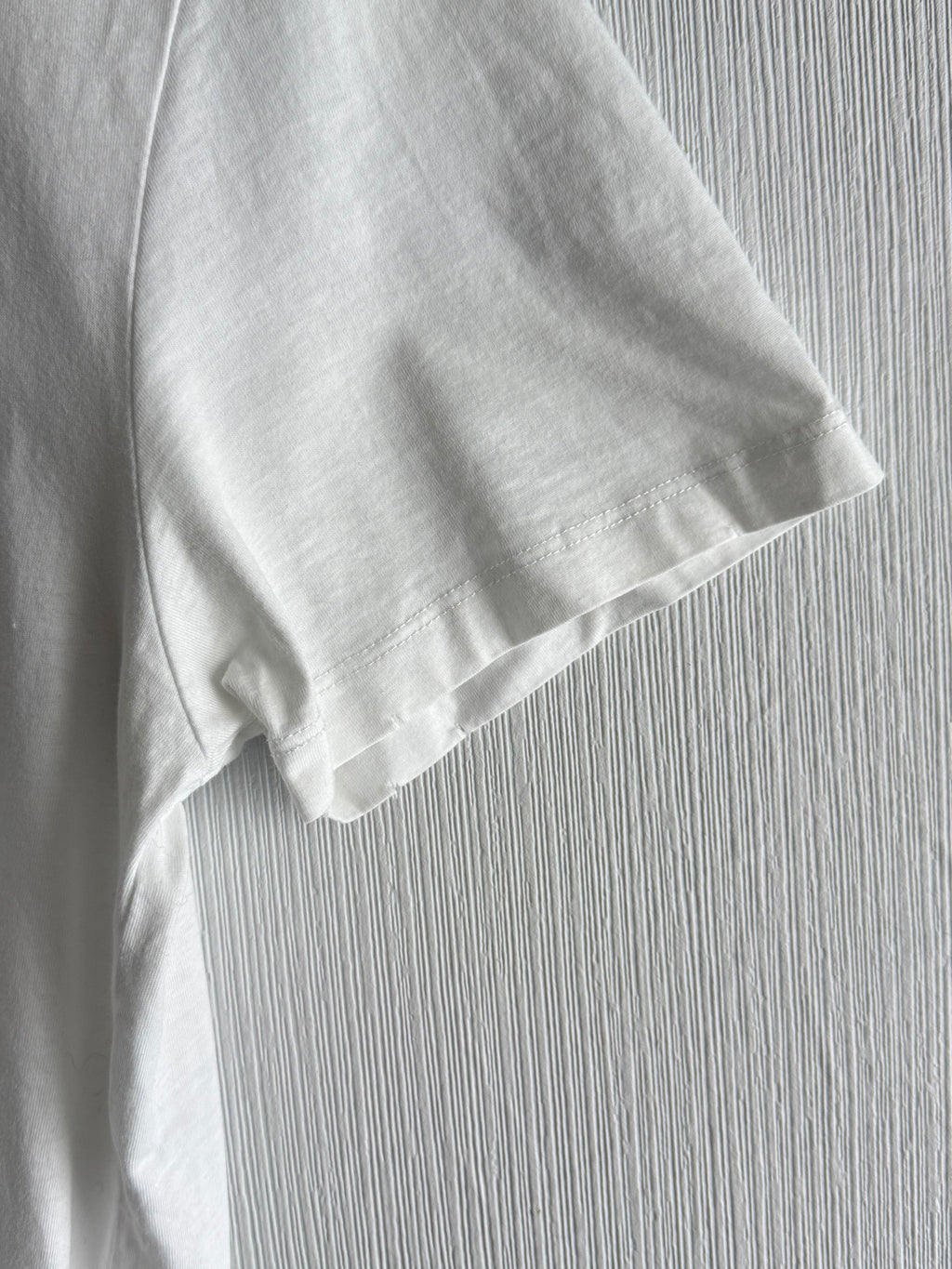 Gucci Logo Distressed White T-shirt