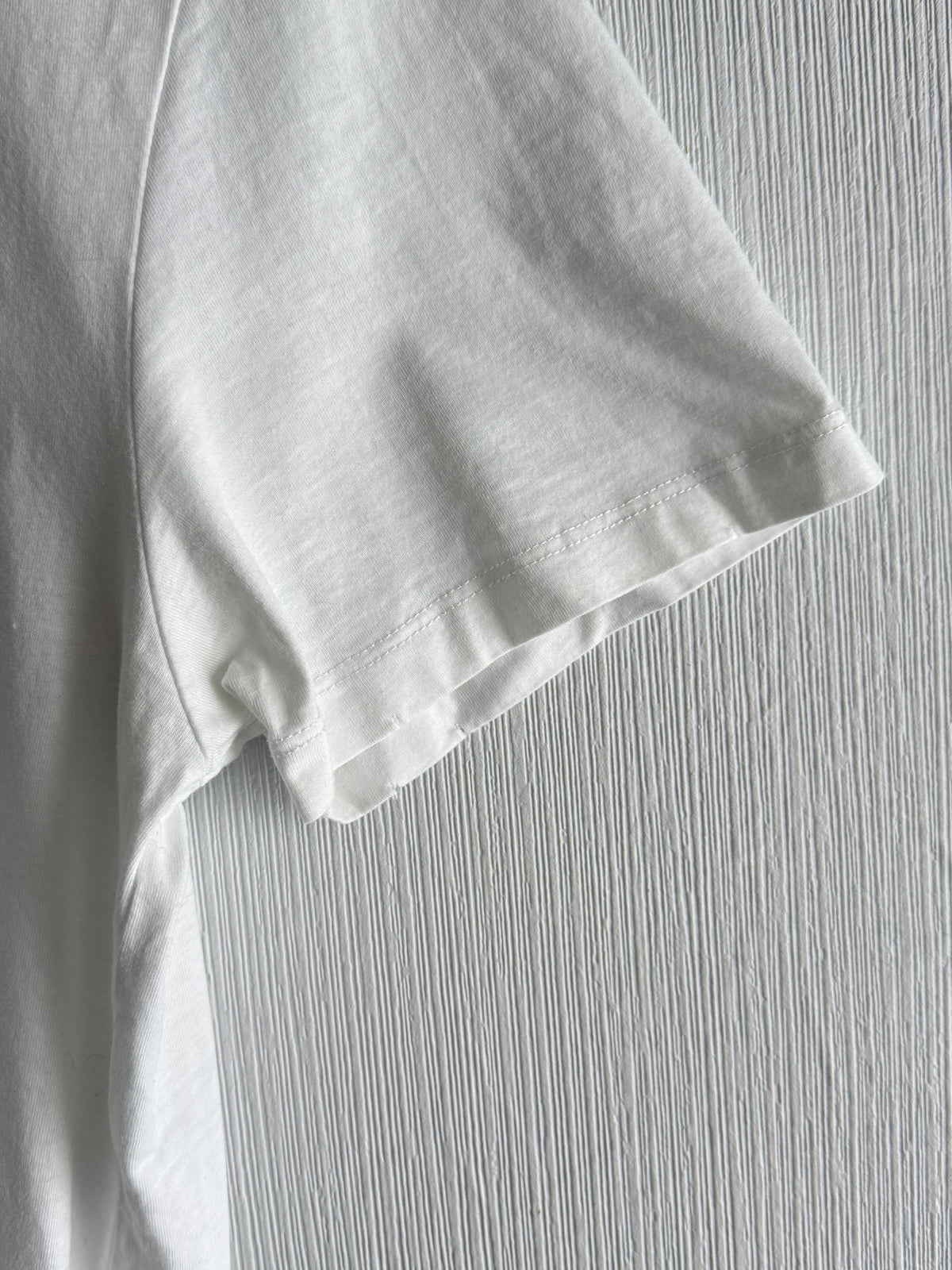 Gucci Logo Distressed White T-shirt