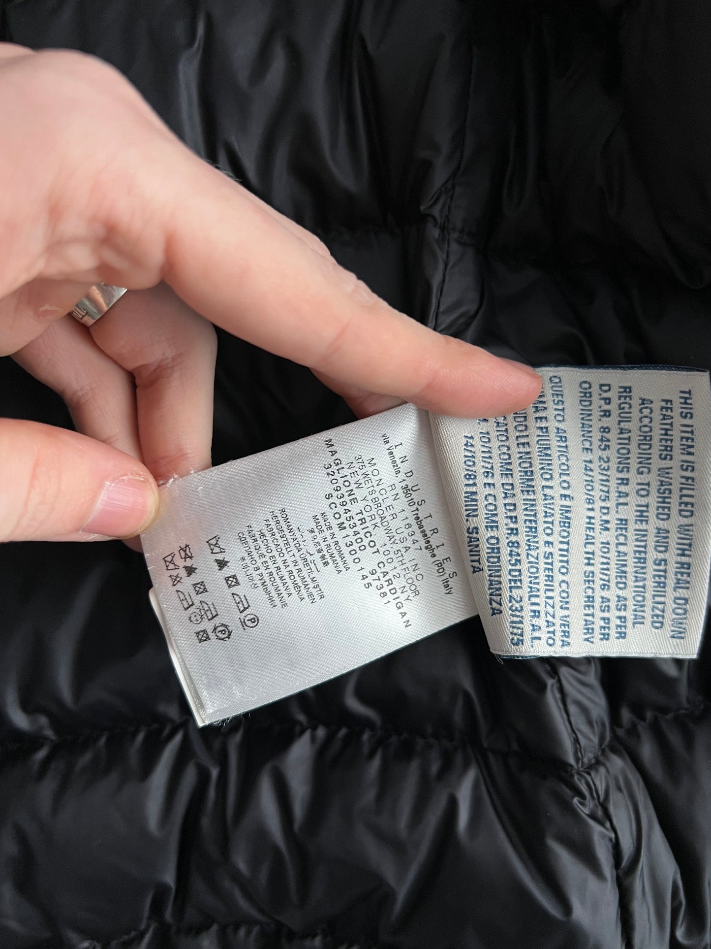 Moncler Maglione Tricot Knitted Cardigan