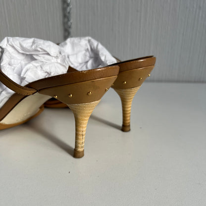 Gucci Beige Leather Interlocking G Kitten Heel Slide Sandals