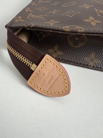 Louis Vuitton Toiletry Poche Monogram Bag