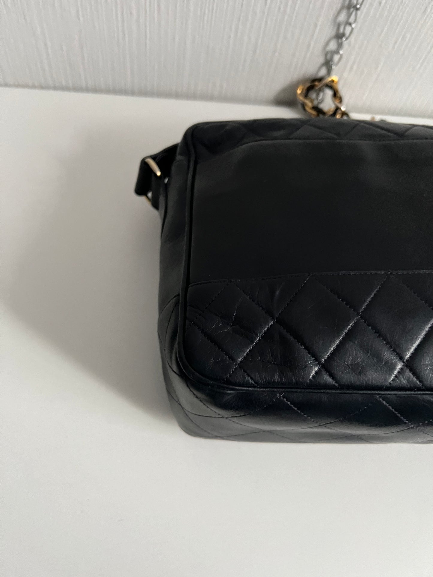 Chanel Vintage 1991 Diamond-Quilted Shoulder Bag
