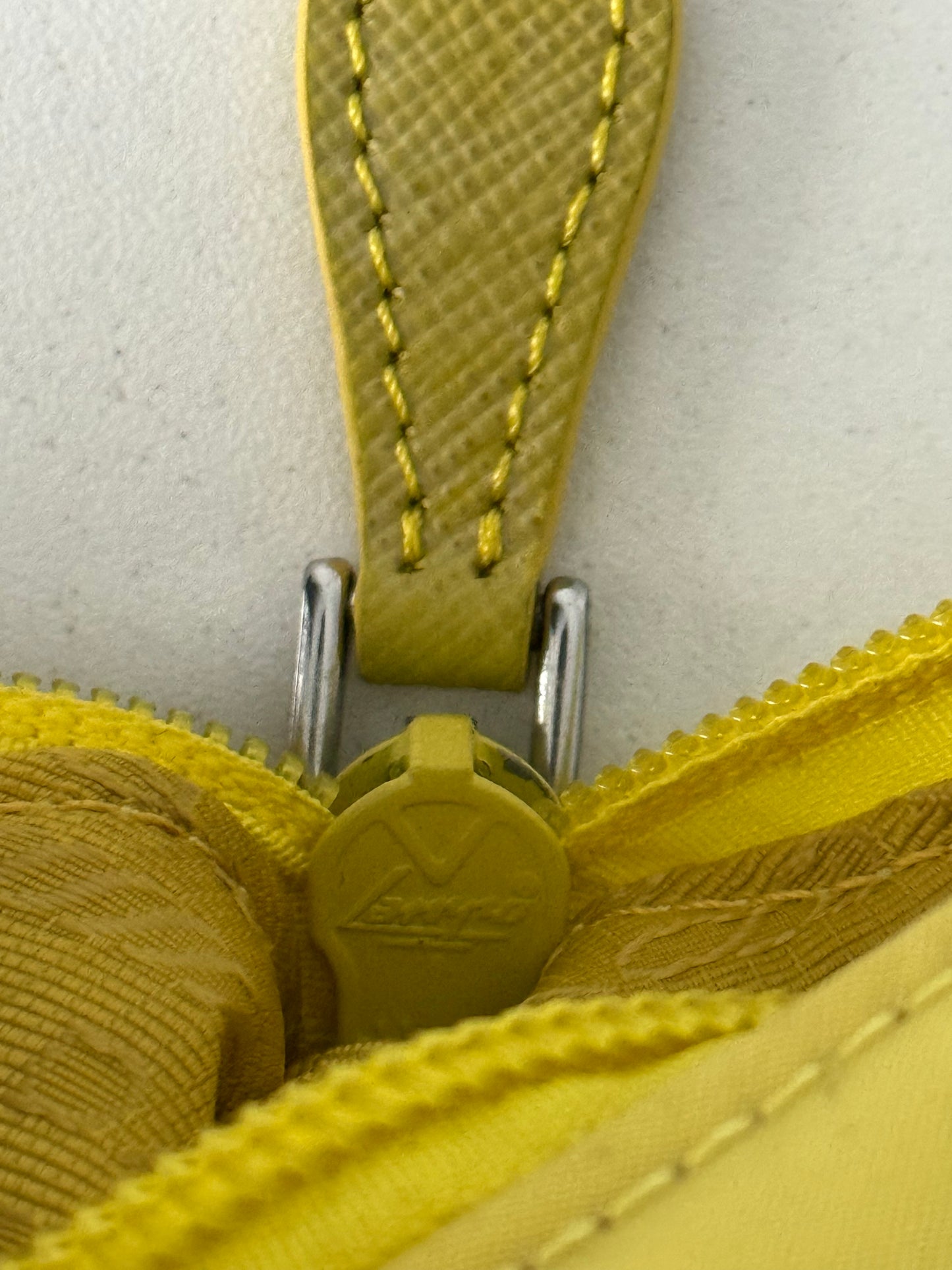 Prada Re-edition 2000 Nylon Shoulder Bag In Yellow