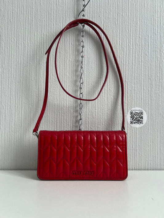 Miu Miu Clutch Crossbody Matelasse Quilted Red Leather Clutch Bag with Removable Crossbody Strap
