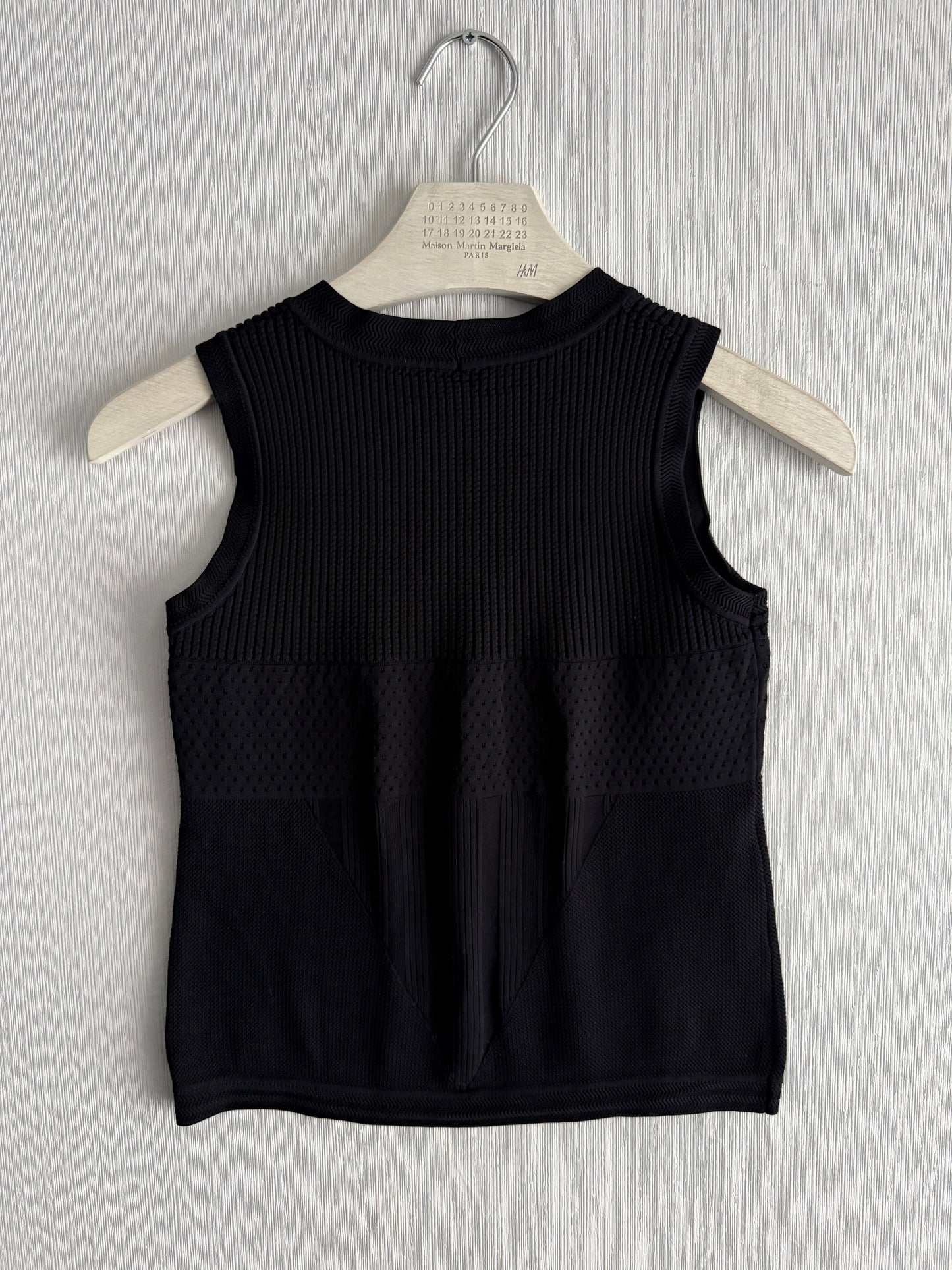 Chanel FW14 Knit Sleeveless Jumper in Black