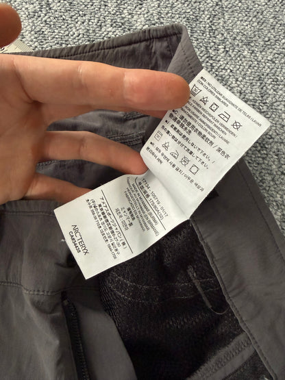 Arc'teryx Rampart Men's Nylon Shorts in Grey