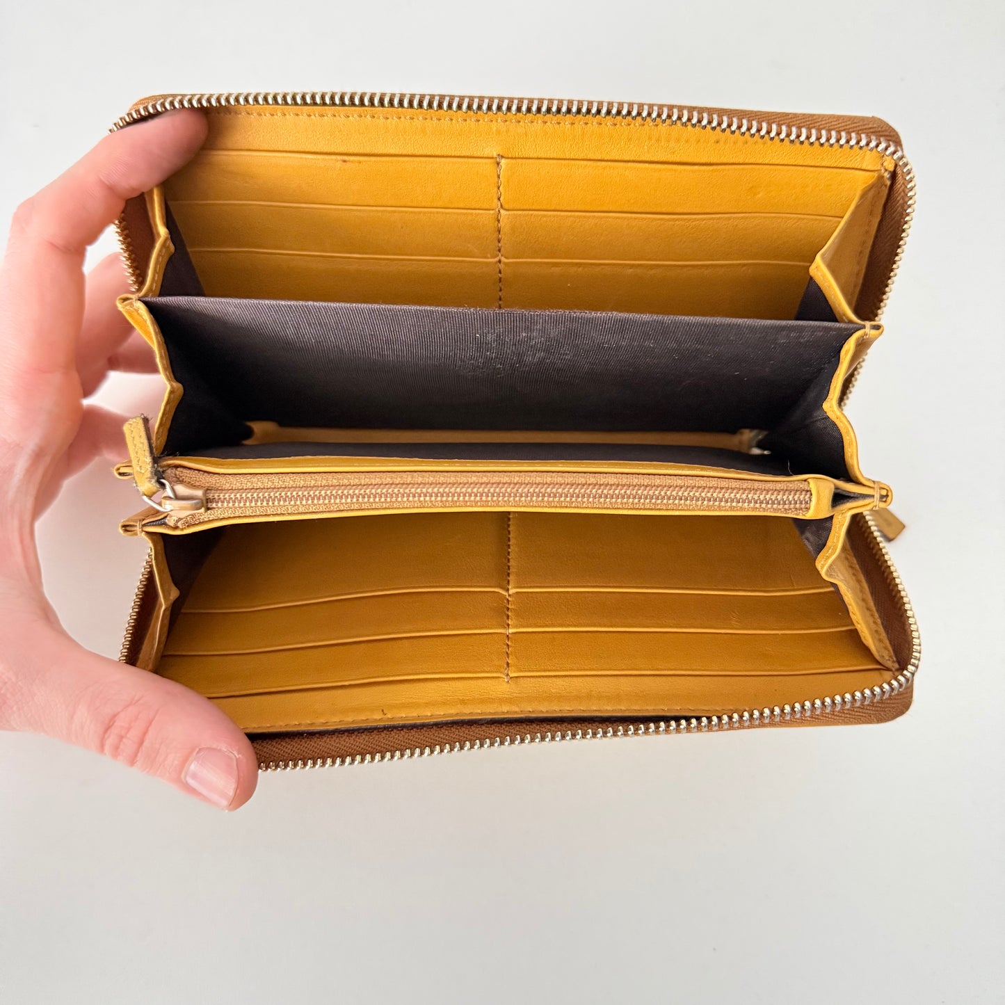 Gucci Sukey Interlocking GG Long Leather Wallet