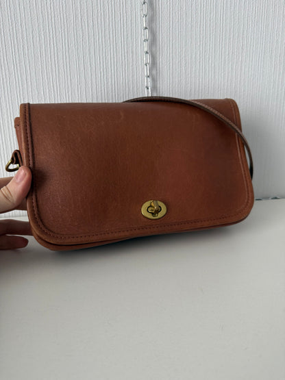 Coach Vintage 9755 Legacy Pocket Bag
