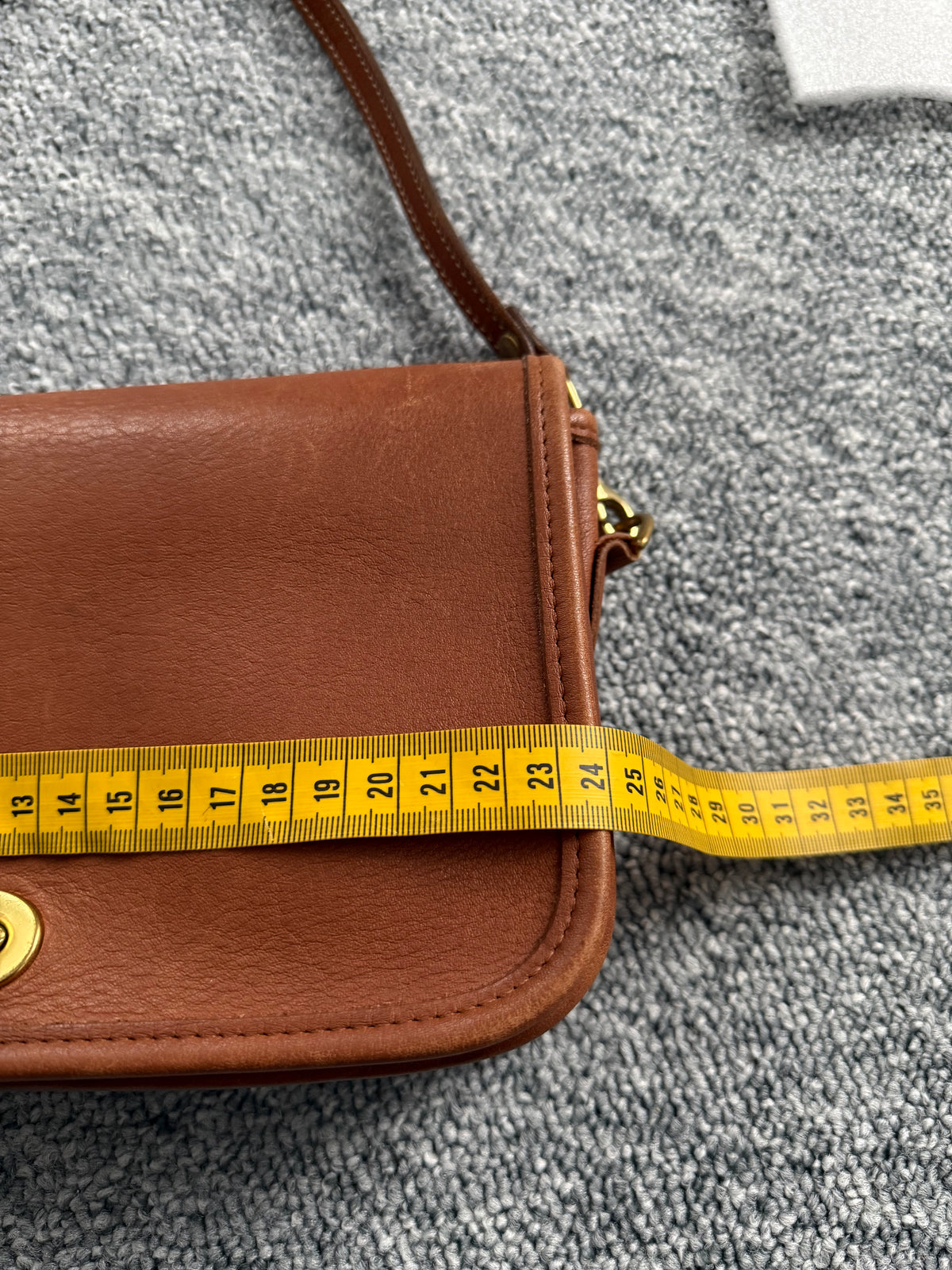 Coach Vintage 9755 Legacy Pocket Bag