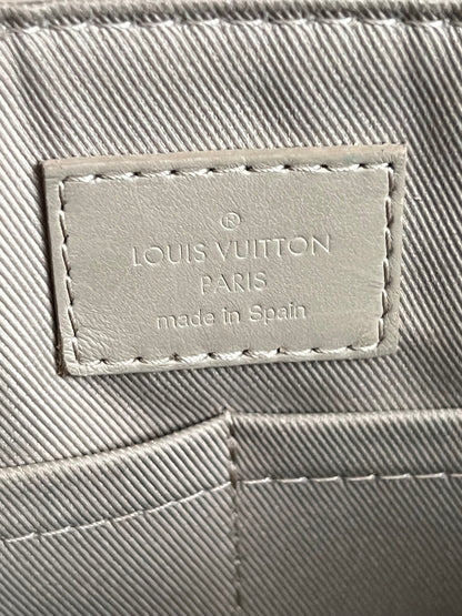 Louis Vuitton Takeoff Messenger Aerogram Sage Green Bag