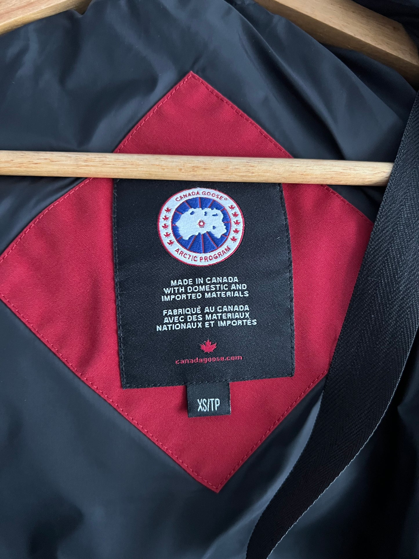 Canada Goose Lorette Parka Women’s Fur Hood Down Jacket