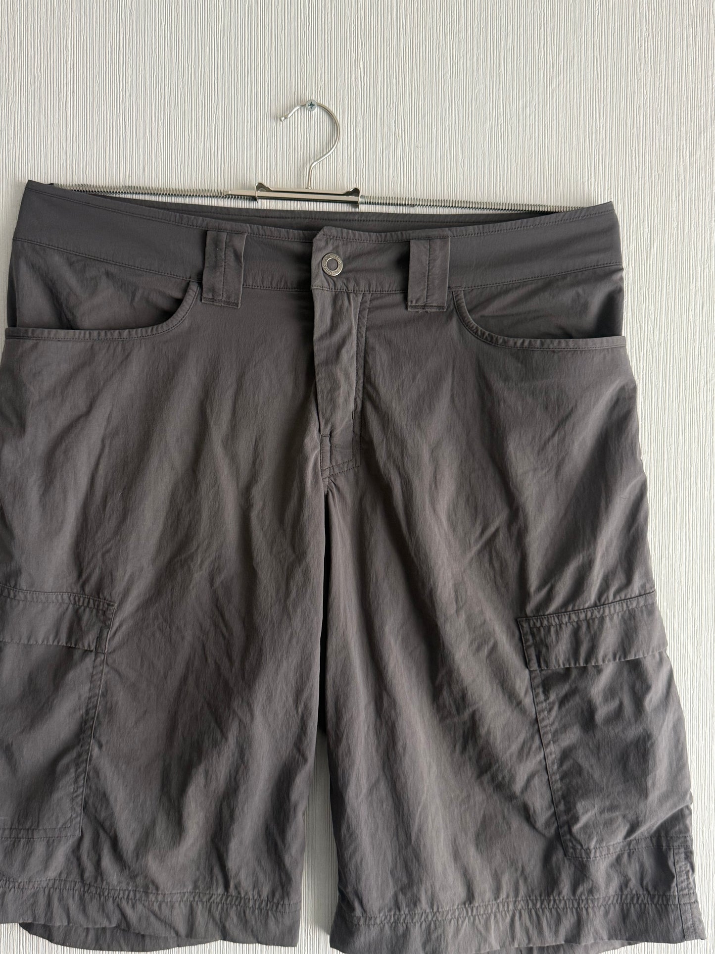 Arc'teryx Rampart Men's Nylon Shorts in Grey